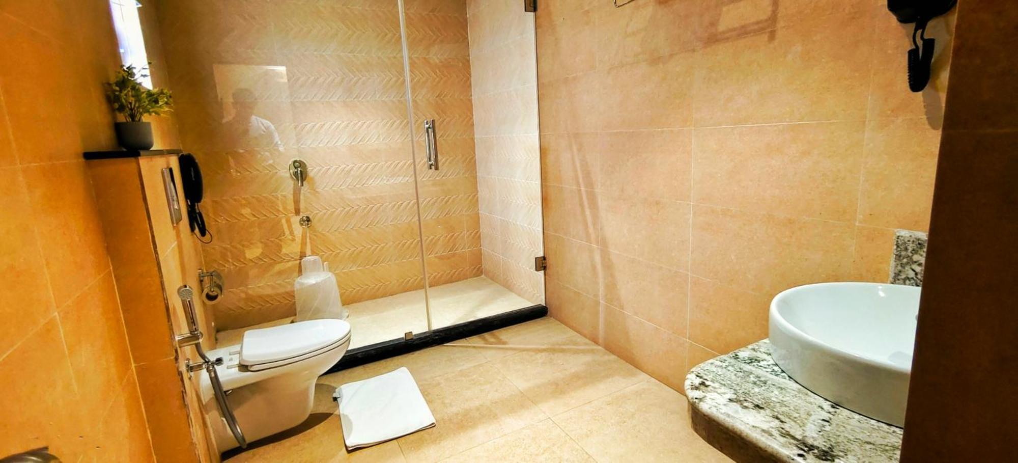 Ra Vista Hotel Kolkata Ngoại thất bức ảnh